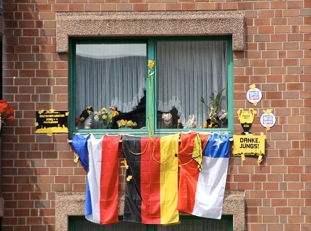 霆队的表现 霆队的表现